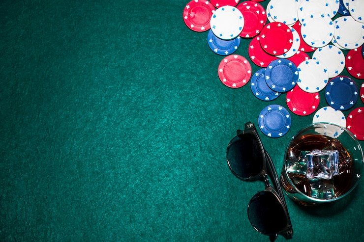 Pengguna membuka panduan aplikasi di ponsel